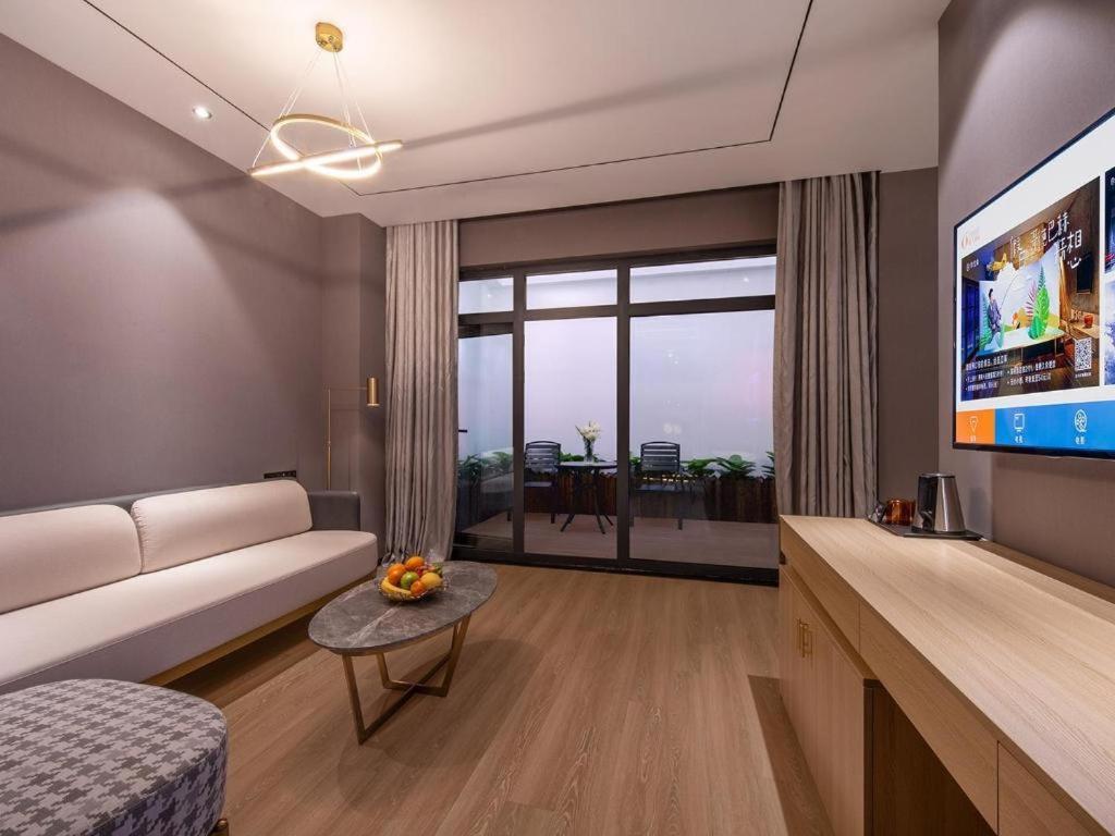 Ji Hotel Shanghai Hongqiao Gubei Fortune Center 외부 사진